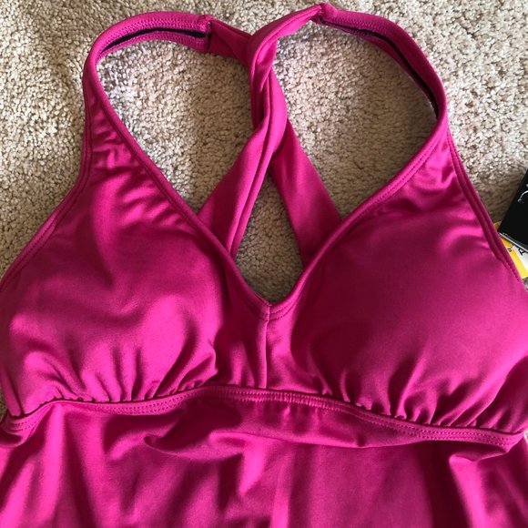 NWT TYR Pink with Black Trim Tankini with Full Coverage Bottoms Size 4/6 - Picture 4 of 15